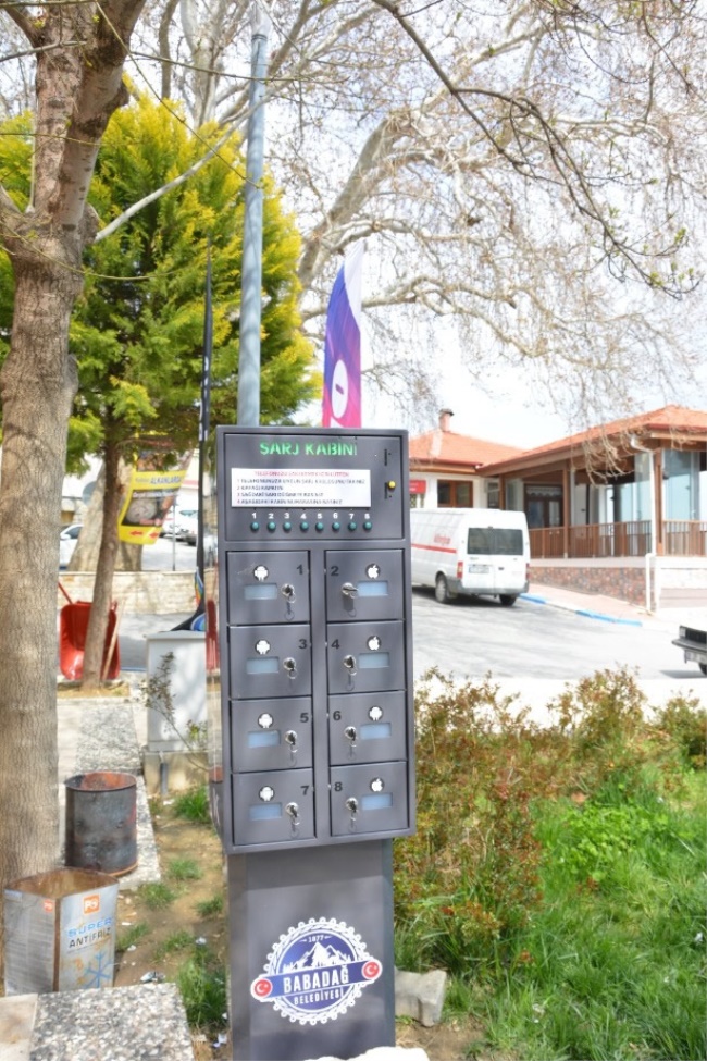 BABADAĞ’A  ŞARJ İSTASYONLARI  KURULDU