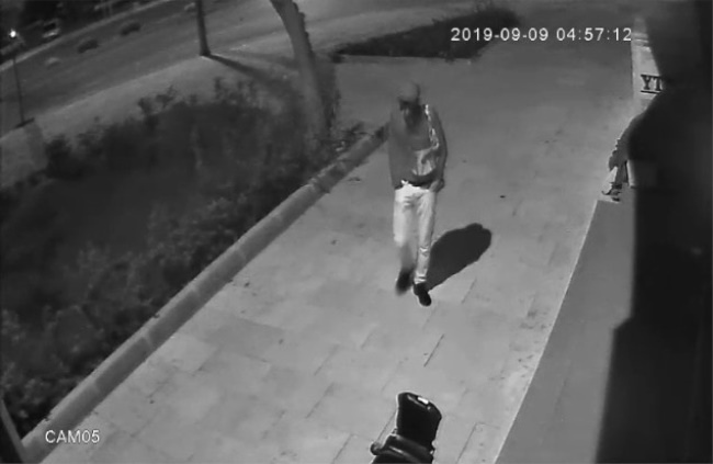 DENİZLİ’DEKİ HIRSIZLIK KAMERADA