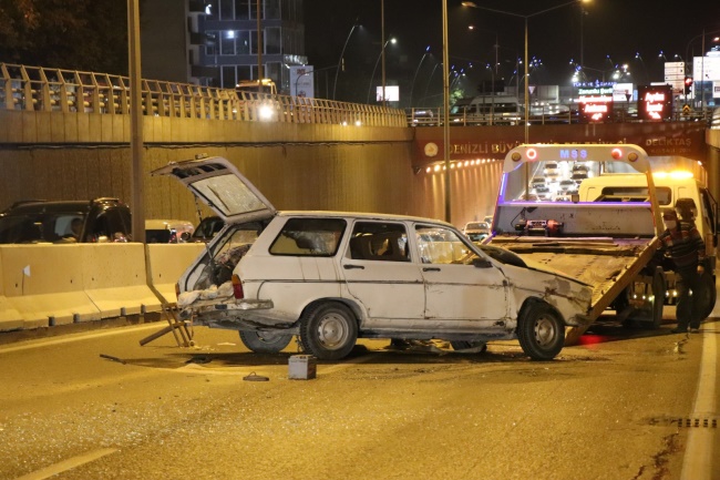 DENİZLİ’DE TEKME TOKAT BİRBİRLERİNE GİRDİLER