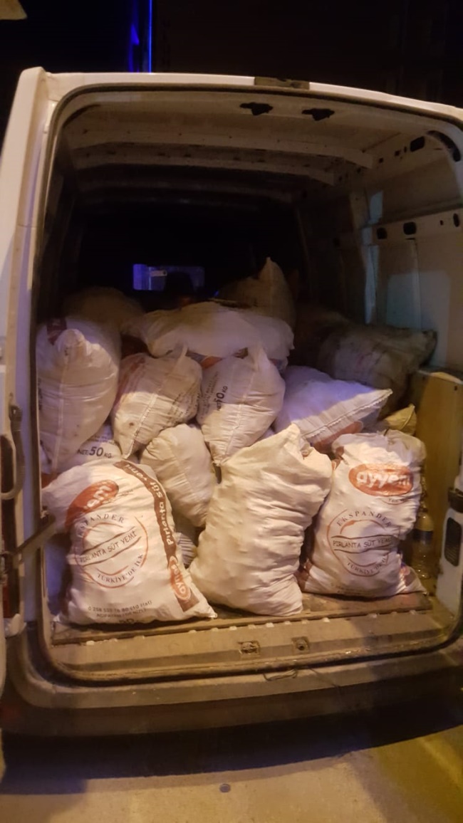 DENİZLİLİ ÇİFTÇİNİN EMEĞİ BOŞA GİTMEDİ 