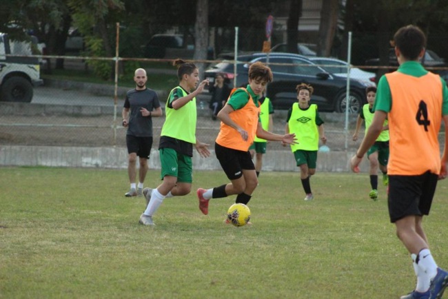 MİNİK HOROZLAR YENİ SEZONA  SIKI HAZIRLANIYOR