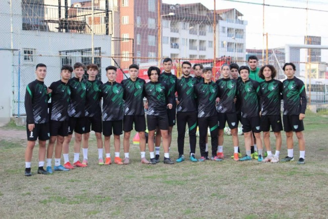 “ÜST LİGLERDE SEYİRCİ ALINIYOR GELİŞİM LİGİ’NDE NEDEN ALINMIYOR”