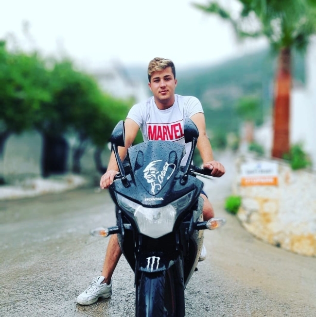 DENİZLİLİ 24 YAŞINDAKİ GENÇ HAYATINI KAYBETTİ