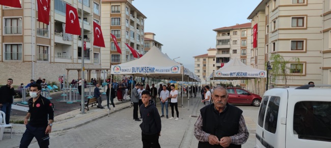 DENİZLİ’YE ŞEHİT ATEŞİ DÜŞTÜ