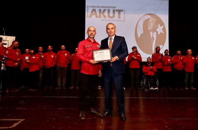 BAŞKAN ZOLAN “DEPREM ŞEHRİMİZİN  EN ÖNCELİKLİ KONUSU”