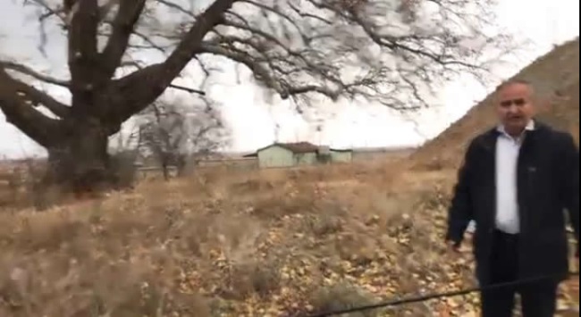  DENİZLİ’DE  AÇIKTA BIRAKILAN  İLETİŞİM KABLOLARI  MAHALLELİYİ  İSYAN ETTİRDİ