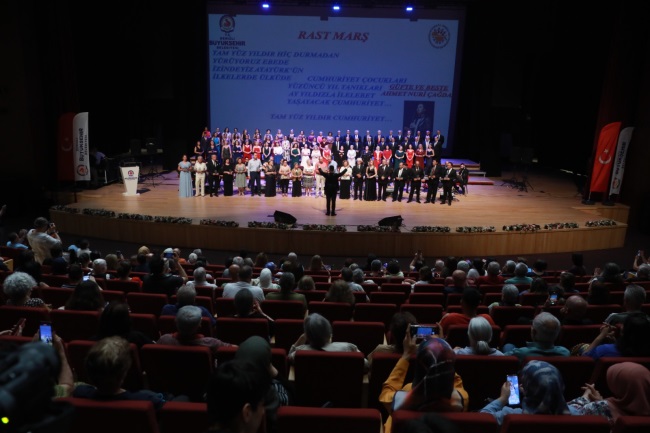 BÜYÜKŞEHİR’DEN ‘YAZA MERHABA’ KONSERİ