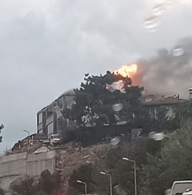  BULDAN’DA KORKUTAN YANGIN! ONLARCA AİLE TAHLİYE EDİLDİ